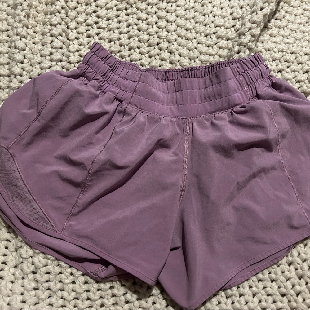 “Jubilee” Lululemon Hotty Hot Short II Long 4inch